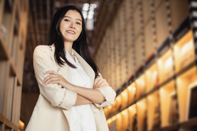 Female entrepreneur who started successful business with minimal startup capital investment